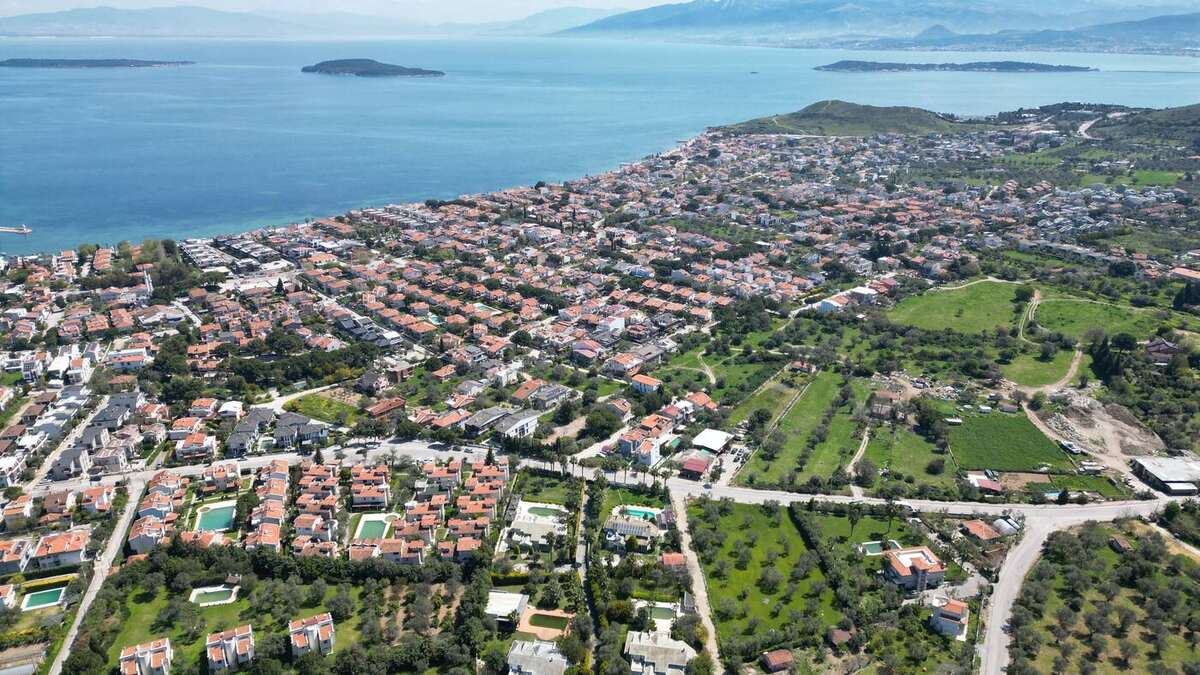 Deniz manzaralı arsa