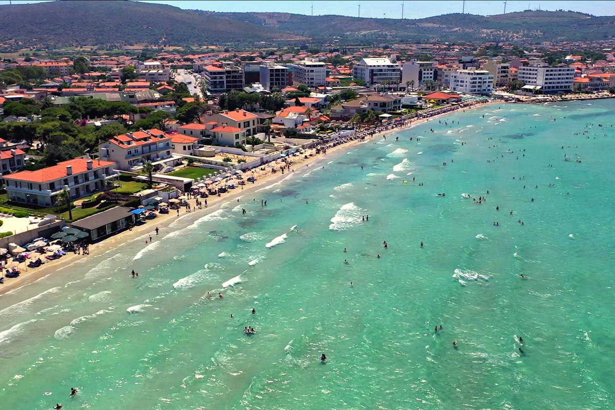 Ilıca çevresinde havuzlu villa