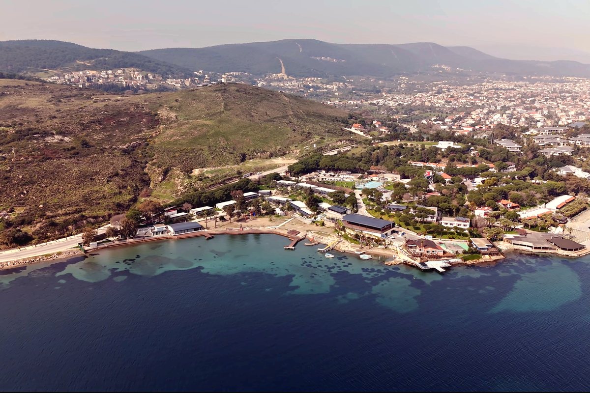 Urla — satılık villa, arsa ve malikâne